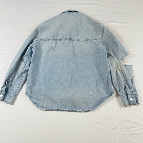 Zara - Oversized Light Wash Long Sleeve Distressed Denim Jean Jacket size:M - Picture 12 of 16